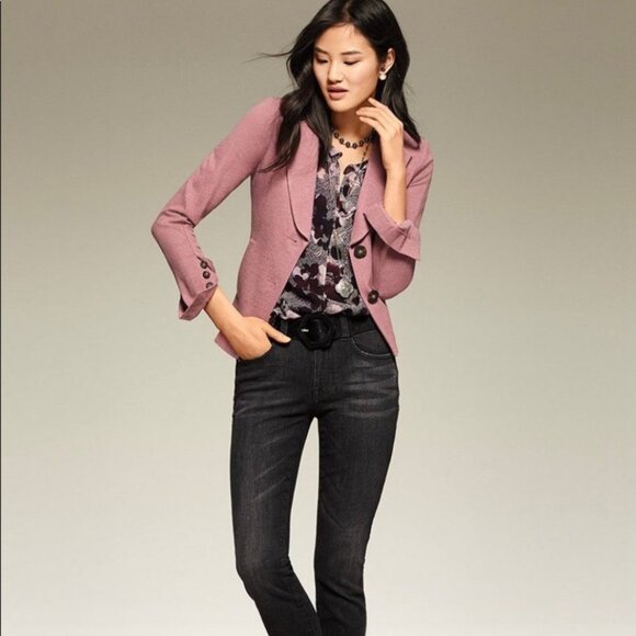 Cabi XS Floral V Neck Blouse Top Chiffon Sheer 3618 Weaver Sleeveless Flutter - Picture 4 of 9